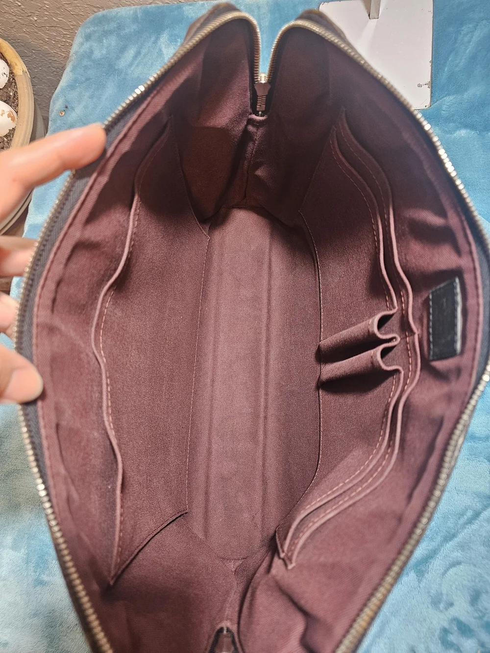 #58552- LV mono laptop size 14